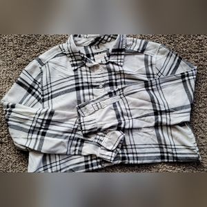 AE B&W Boyfriend Fit Flannel